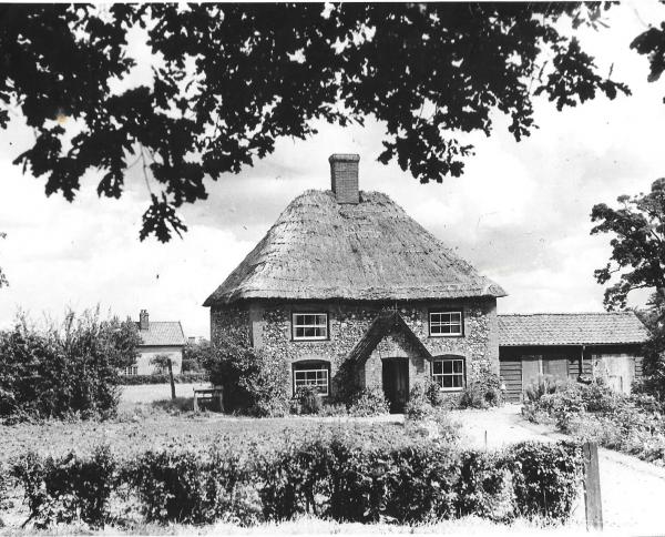 Flint Cottage (foreground)